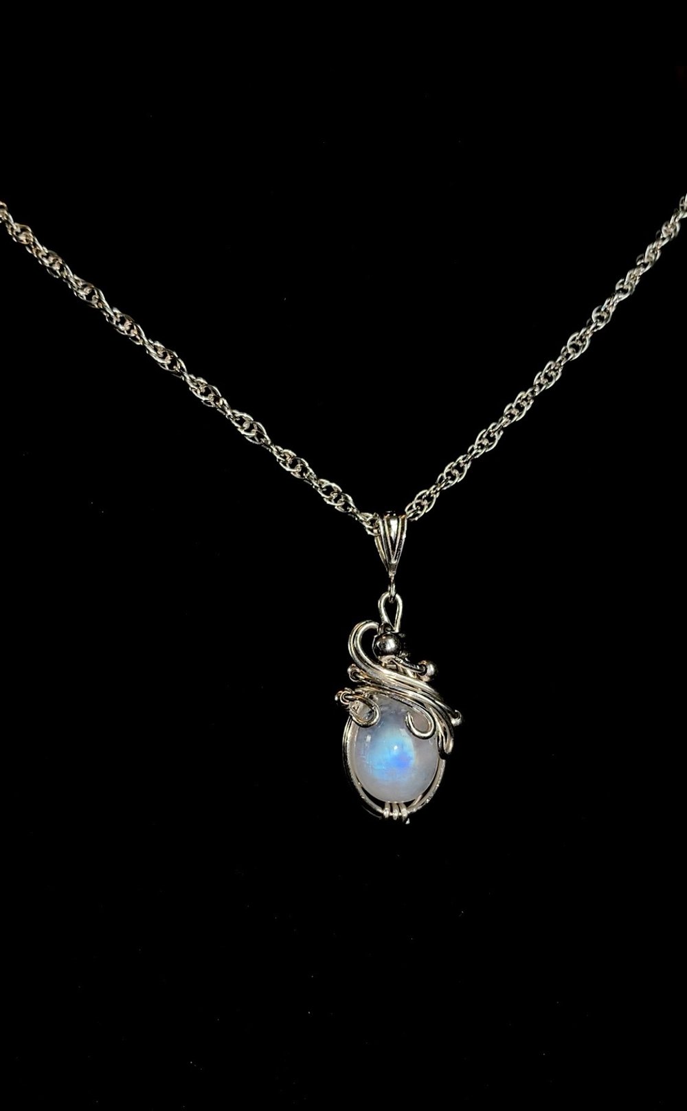 ⟢ Moonstone Necklace⟣