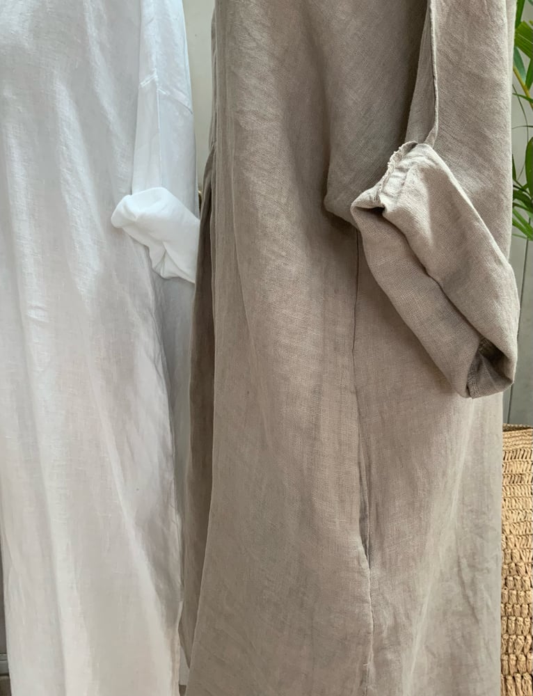 Image of Robe En Lin Chloé Taupe