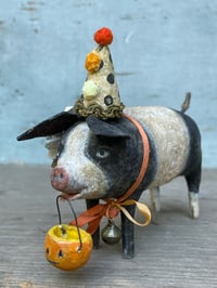 Image 11 of Halloween Party Pig