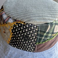 Image 6 of Reworked LÁ Reversible Bucket Hat 40s Quilt top XL 24