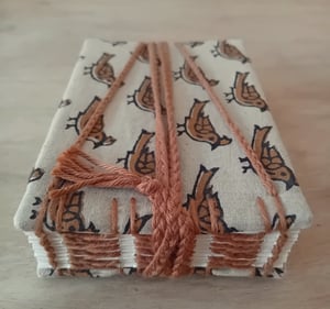MELISSA — reliure à la française — tissu blockprint indien