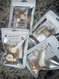 Image 1 of Honeys Hanging Diffusers