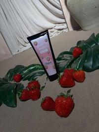 Image 3 of Tanning Cream