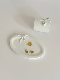 Image 4 of CERAMIC OVAL TINKER TRAY