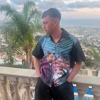 Image 4 of Lou Lou’s x Camel ‘Caesars Palace’ Casino Shirt (L)