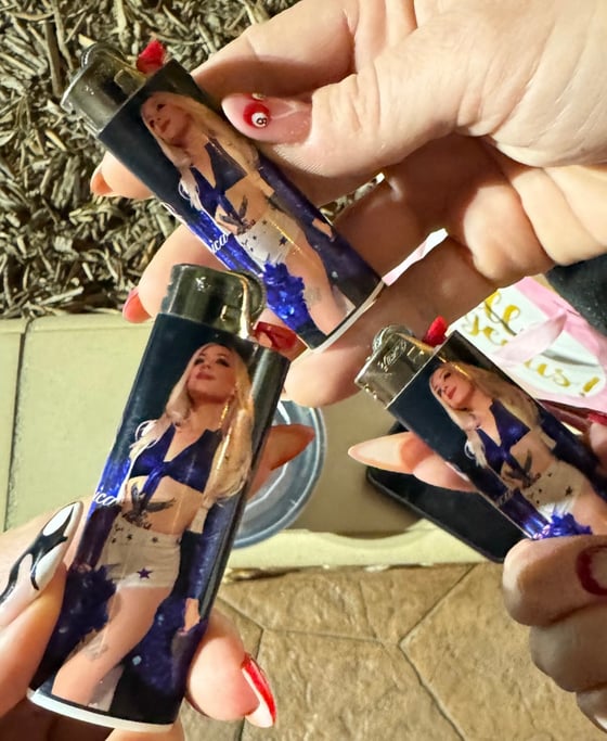 Image of TNT Jessica Lighter
