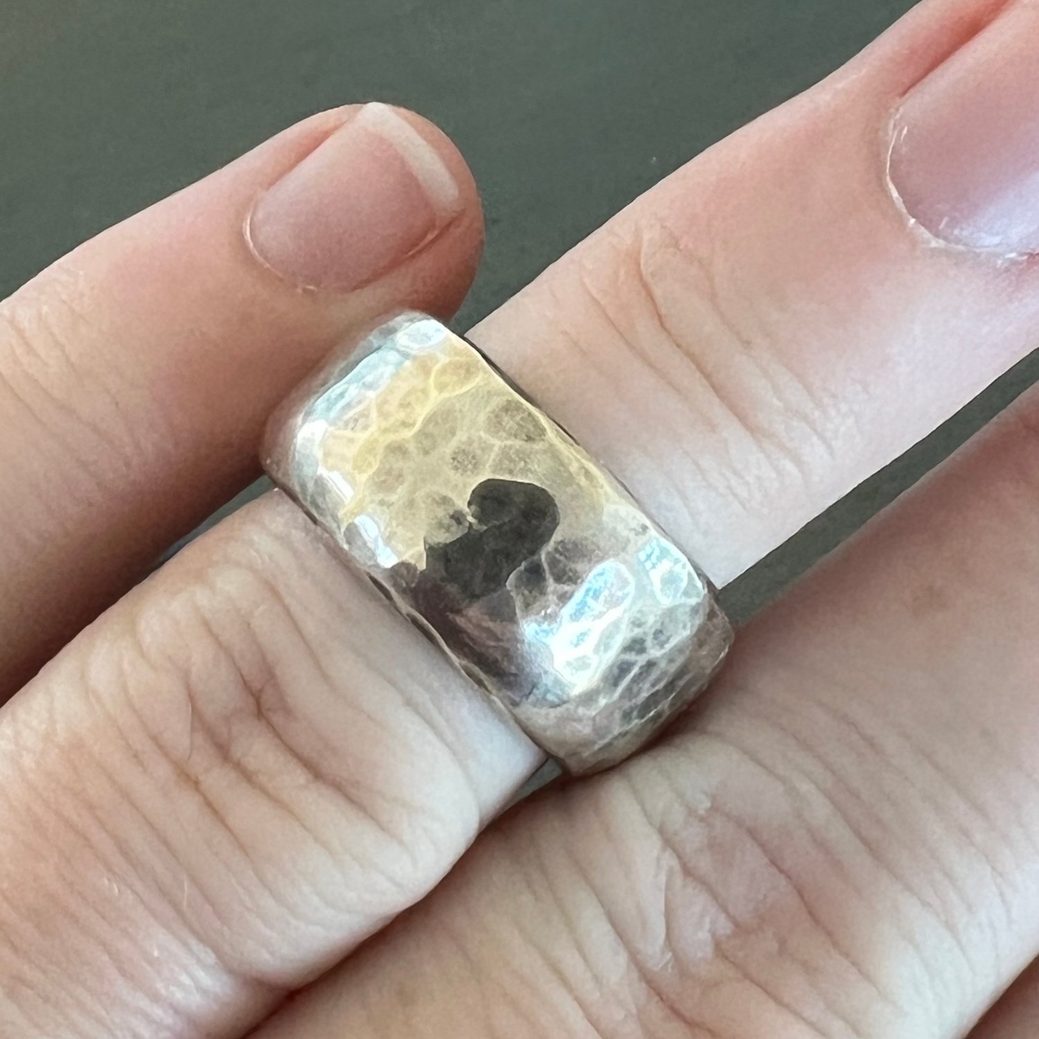Image of Hammered Hollow Form Ring, Size 4.75