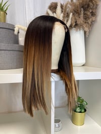 Image 7 of PRÉCOMMANDE Carré long balayage 14’