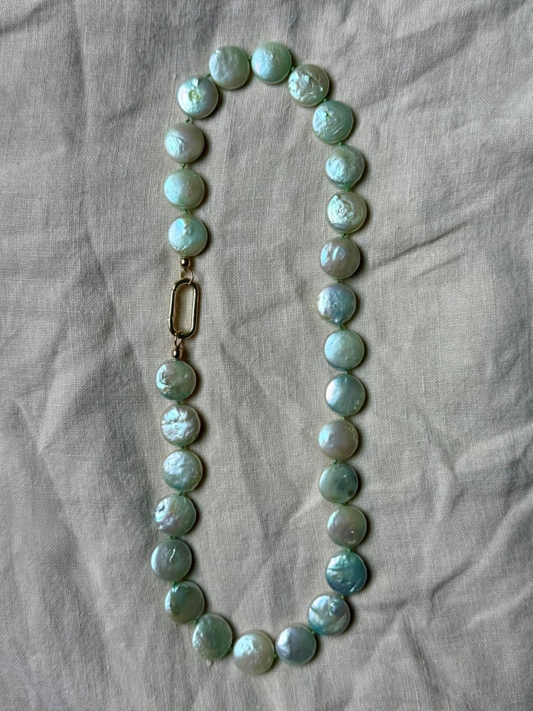 Image of Minty pearl necklace 