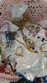 Image 5 of Mystery Scoop Jewelry Boxes