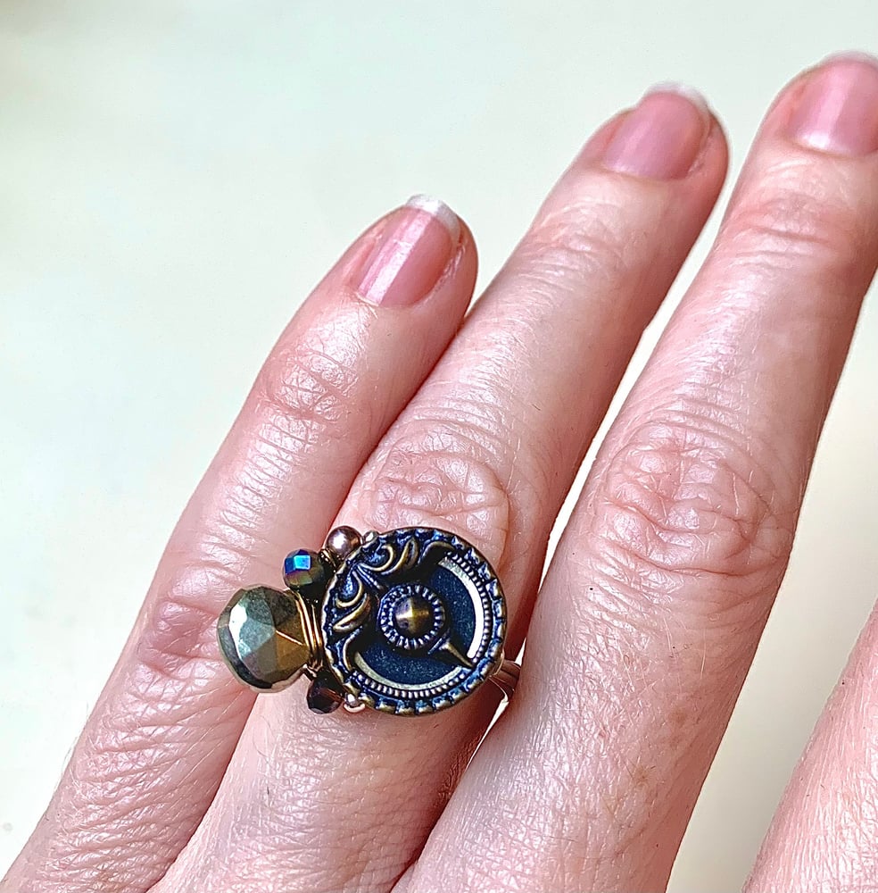 Image of "Brave" Bouquet Ring