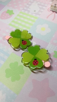 Image 2 of clover  hair clip