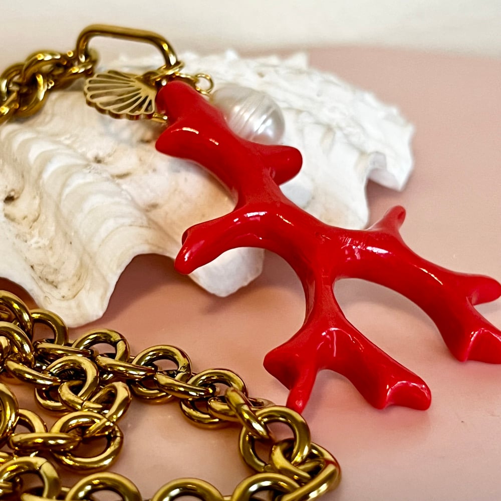 Image of Big Chunky Coral Necklace - Gold