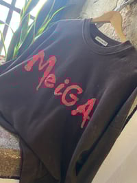 Image 5 of Suadoiro bordado a man. MEiGA marrón letras vermellas. Talla XL oversize! En STOCK