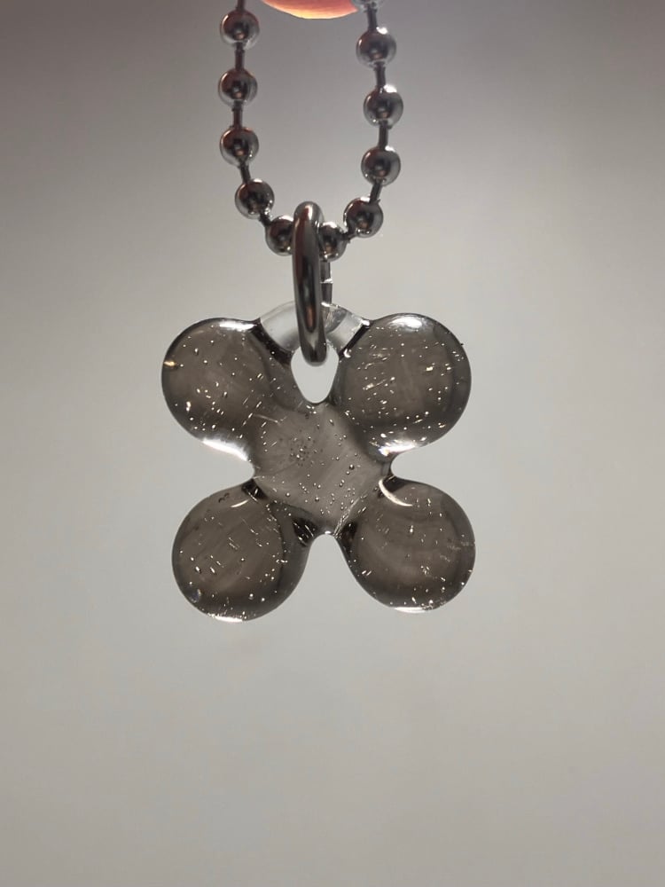 Image of gray clover