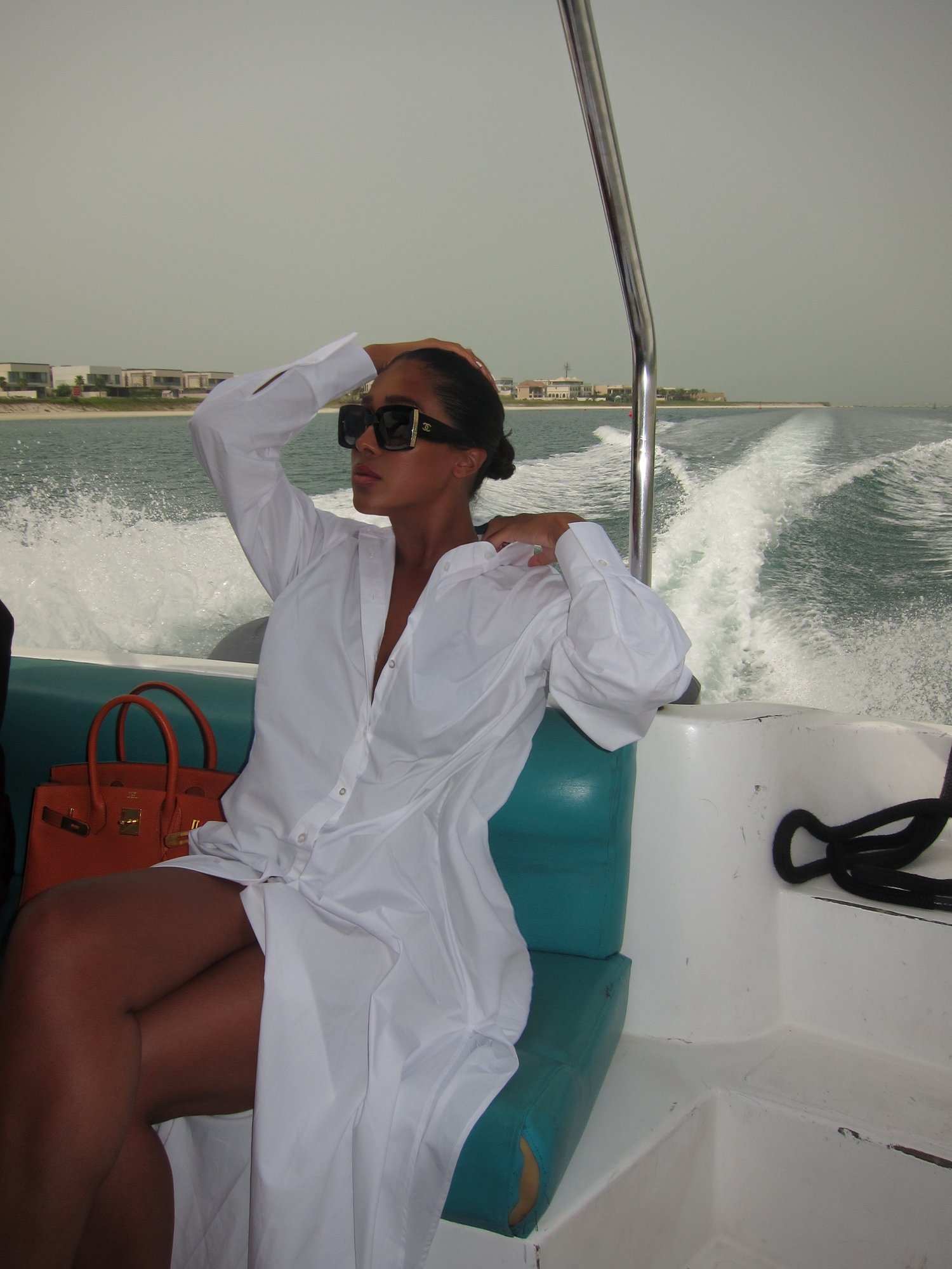 Image of OVERSIZED LONG WHITE SHIRT DRESS WITH SLIT (M)