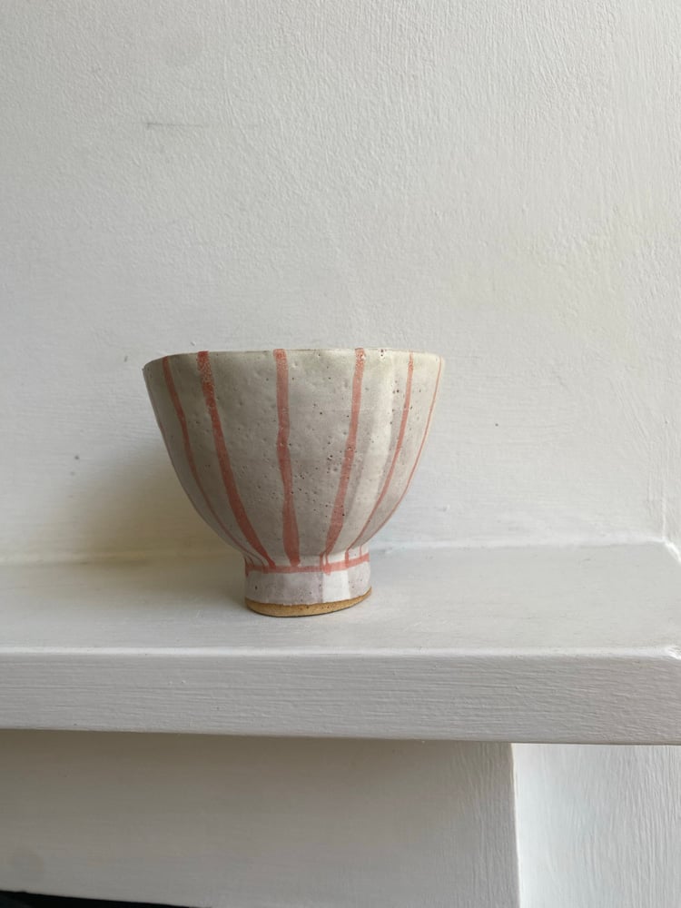 Flecked tin white Bowl with deep foot Image 4