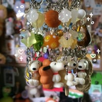Image 4 of snoopy keychains ❨･¨⬮ྀིྀི⋆.𐙚 ̊!!