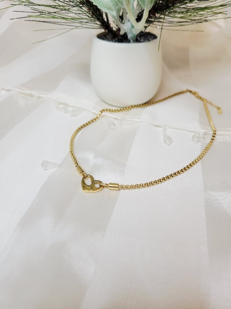 Image of Esther Necklace 