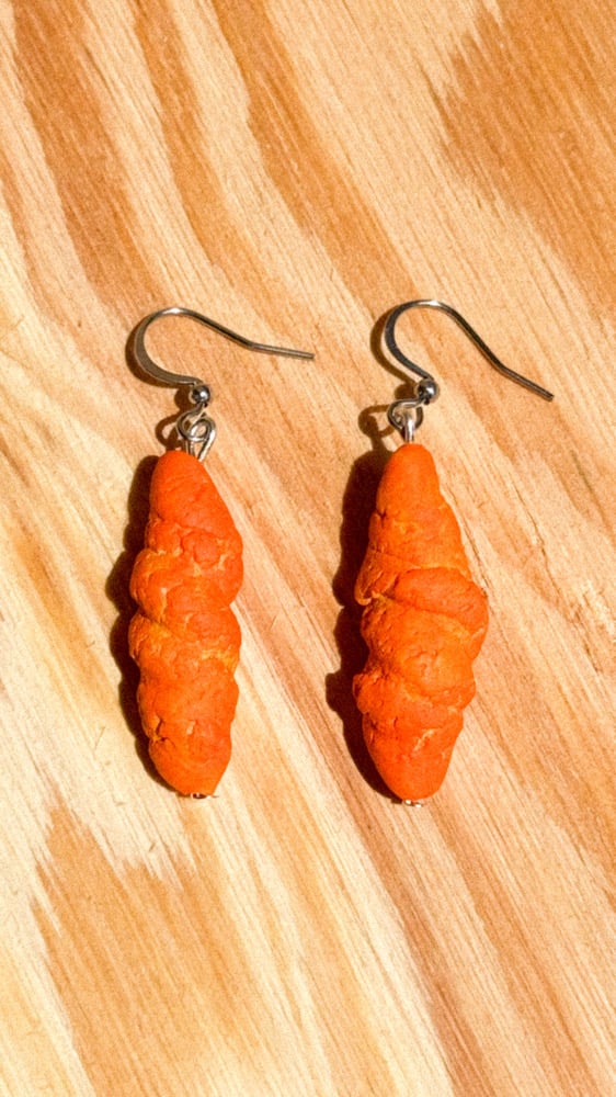 Image of Cheeto Earrings n°1