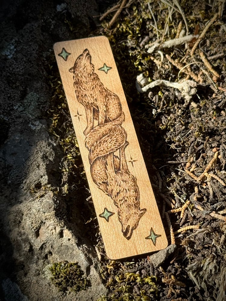 The Twin Wolves - Gilded Guardian Bookmark 