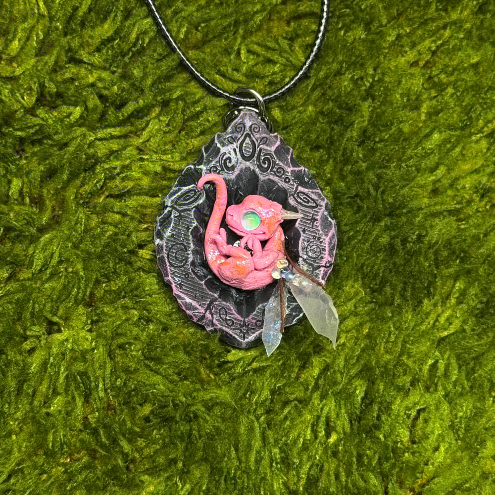 Image of PANDRAGONS ATTRACTION PINK
