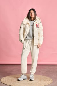 Image 3 of PLUMAS HELSINKI