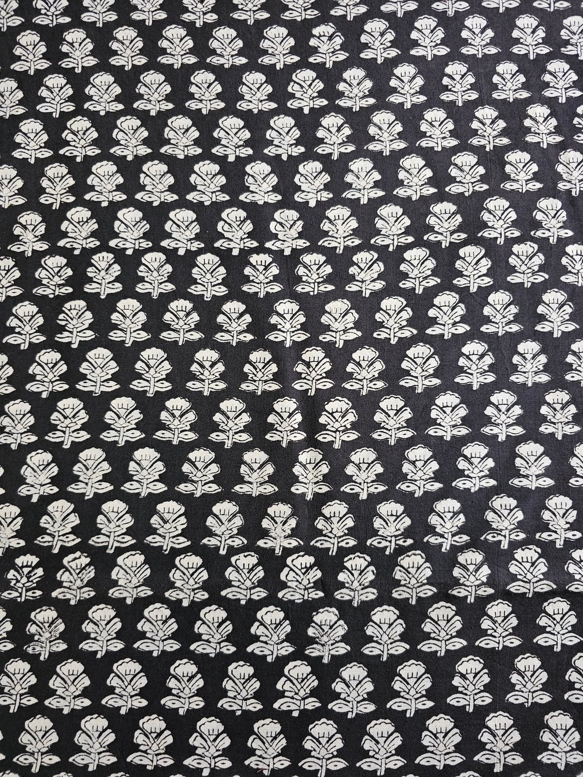Image of Namaste fabric noir à petites fleurs