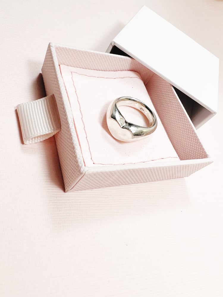 Image of Heart Signet Pinky Ring 