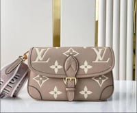 Image 4 of Diane bags (click to browse)
