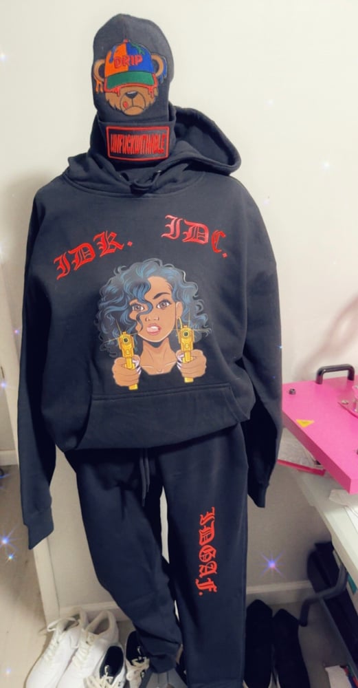 Image of Size Large Idk  Idc Idgaf Sweatsuit set unisex