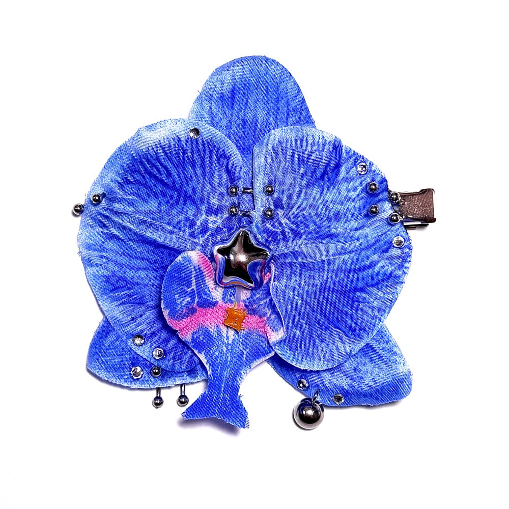 Image of Pierced Orchid Single Clip