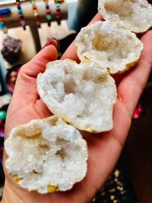 Image of Clear quartz geode 