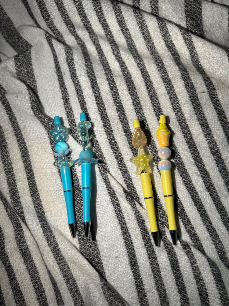 Image of Beaded Pens w Charms (spring/summer)