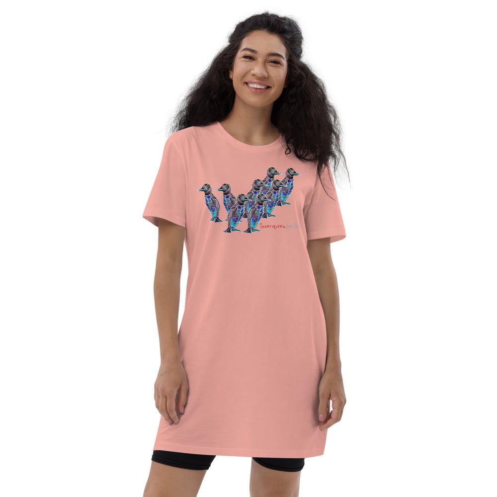 Image of Rainbow Penguin Love Bio-Baumwoll T-Shirt-Kleid