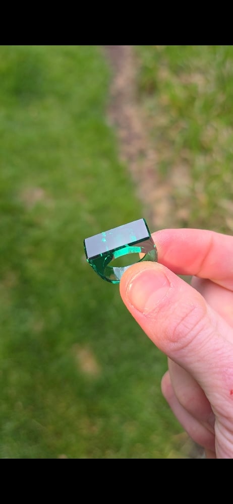 Image of Emerald Singet thick