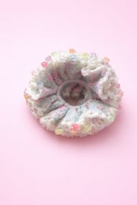 Image 1 of Gros chouchou pastel/perles étoiles