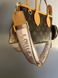 Image 4 of LV Mini Neverfull