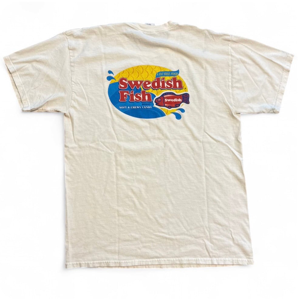 Image of 2000s Sour Patch Kids Swedish Fish Graphic Tee (L)