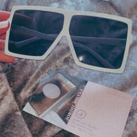Image 5 of “Meet Me in Miami” Shades.