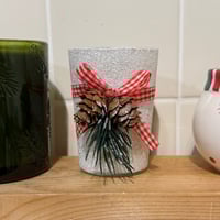 Image 3 of peppermint vanilla scented candle