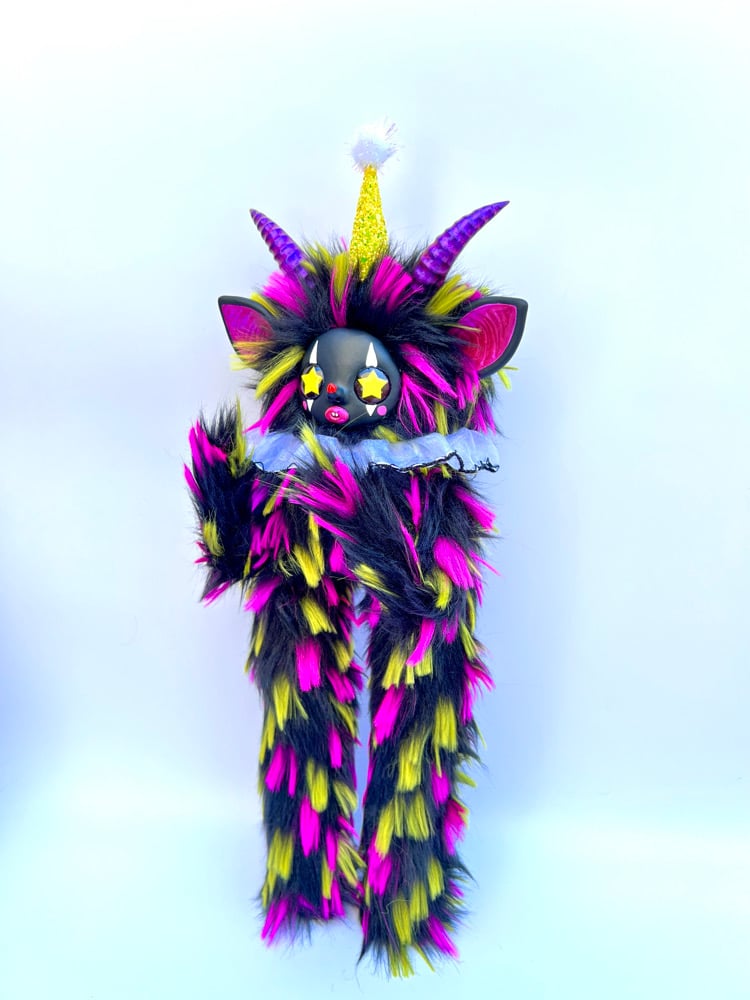 Starry Eyed Clown Image 2