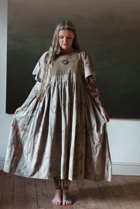 Image 3 of ‘Rose of The Desert’ Devotional Habit 3/4