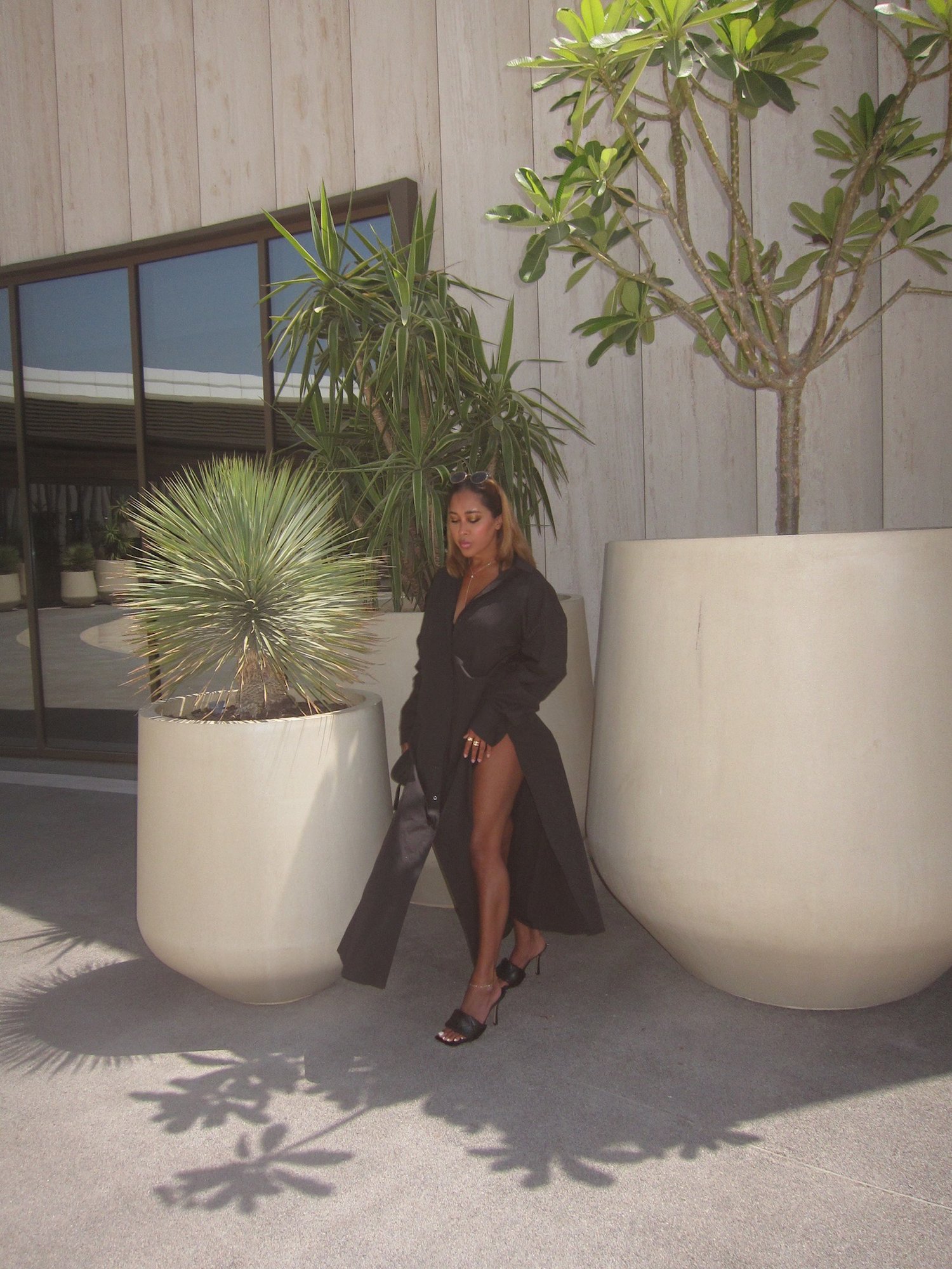 Image of OVERSIZED LONG BLACK SHIRT DRESS WITH SLIT (M)