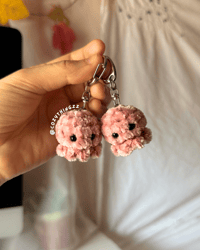 Image 2 of mini octopus keychain set