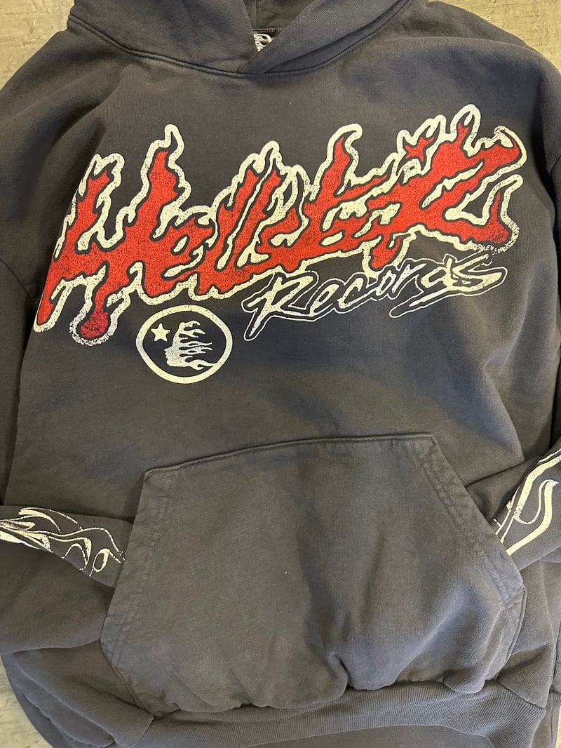 Hellstar flame logo hoodie xl men’s new | THE VALLEY CLOSET | New & Pre ...