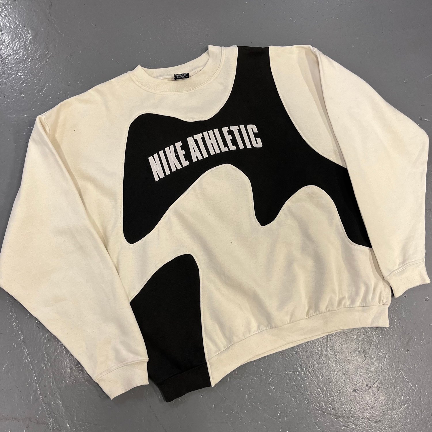 Image of Vintage Nike rework sweatshirt size xl 03