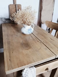 Image 3 of La petite table de ferme 