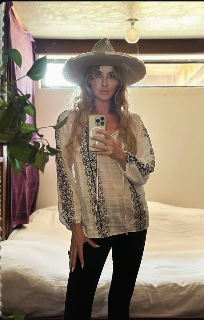 60s hand embroidered Hungarian peasant blouse