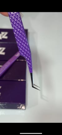 Image 6 of BRATZ TWEEZER PAIR 💜